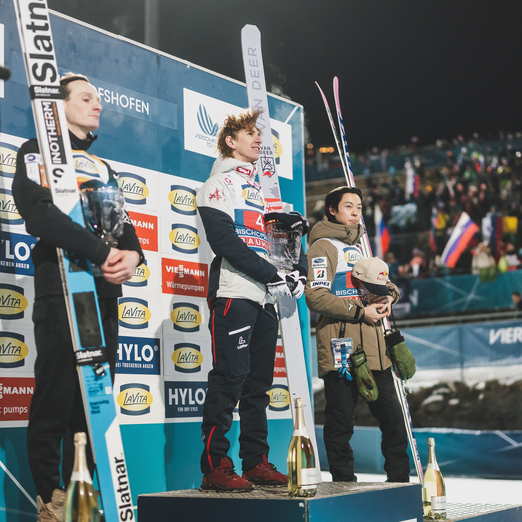 Bischofshofen 2026 Tschofenig Siegerbild | © EXPA